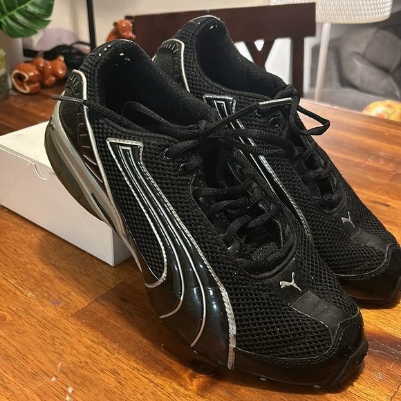 Gently Used Puma Cell Black/Grey Women's Lace Running Athletic Shoes..Size:8.5 - Picture 2 of 8